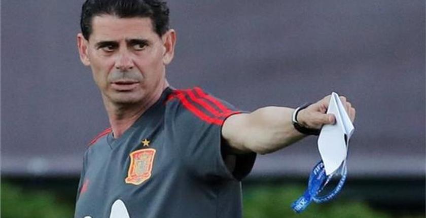 الاتحاد الإسباني يعلن رحيل هييرو عن تدريب "لاروخا"