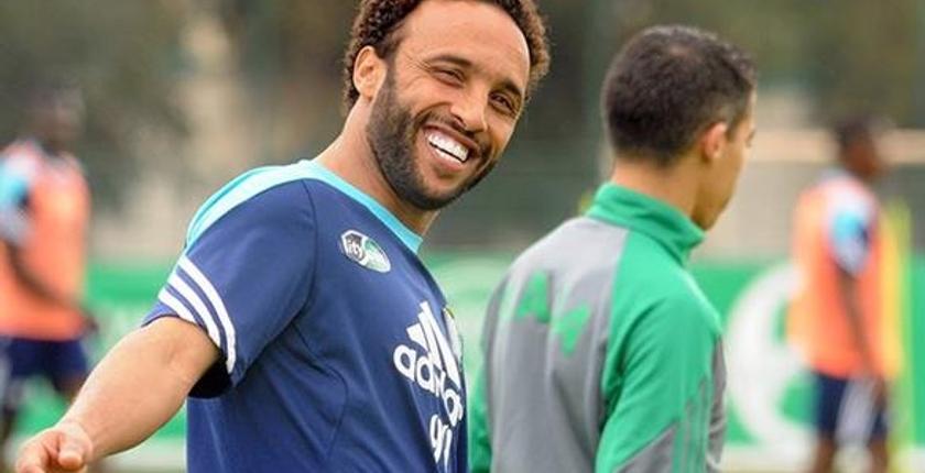 جاريدو يتمسك بموقفه من اللاعب عصام الراقي