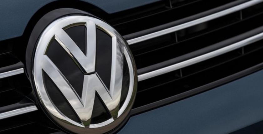 مجموعة "Volkswagen" الألمانية تستدعي 700 ألف سيارة