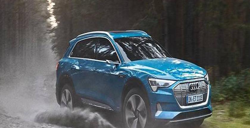 شركة Audi تزيح الستار عن سياراتها الكهربائية وتوقع شراكة مع Amazon