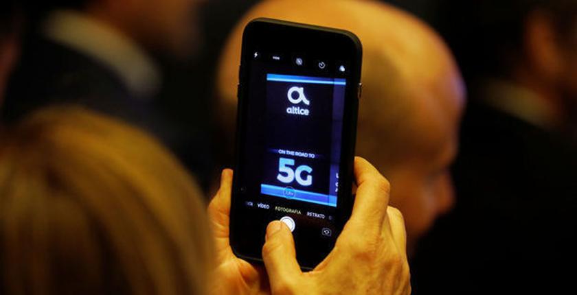 شركة "Samsung" تعلن موعد إطلاق هاتفها "الخارق" بتقنية 5G