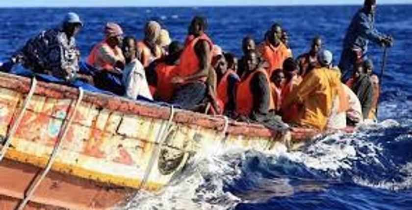 البحرية الملكية تنقد 372 مهاجرا سريا معظمهم من بلدان إفريقيا جنوب الصحراء