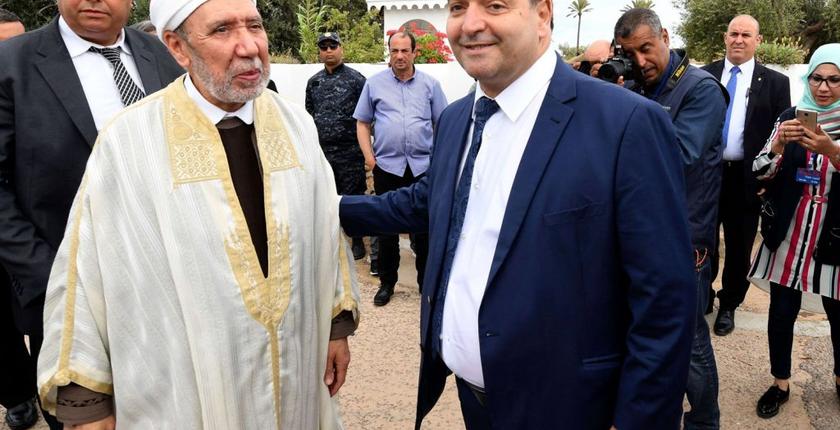 وزير السياحة التونسي يبدي مخاوفه من تبعات "جريمة شمهروش" 
