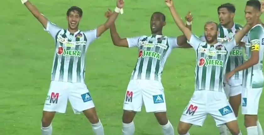 السبب الحقيقي وراء تأجيل مباراة الرجاء و الدفاع الجديدي