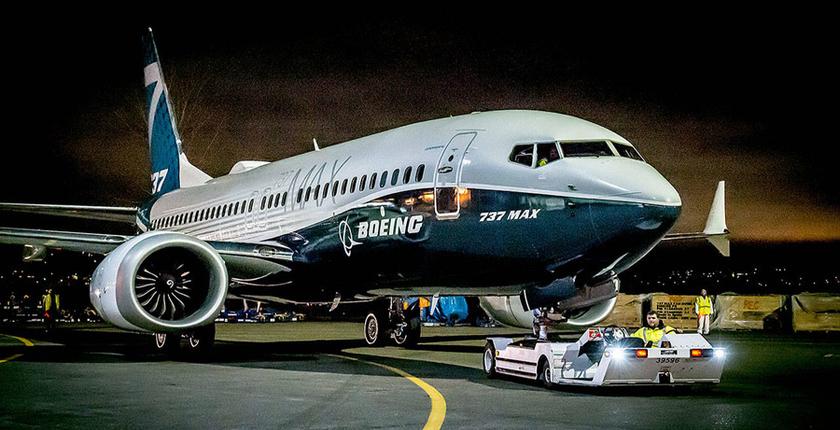 بوينغ تفتتح أول مصنع للطائرة 737 في الصين
