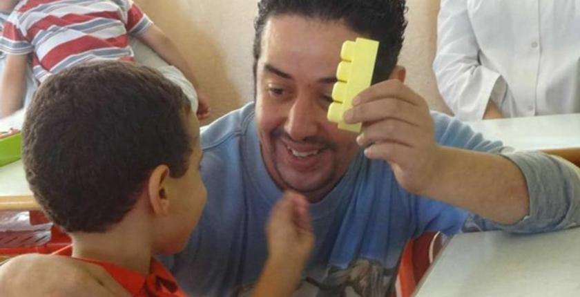 الموت يفجع الممثل المغربي طارق البخاري 