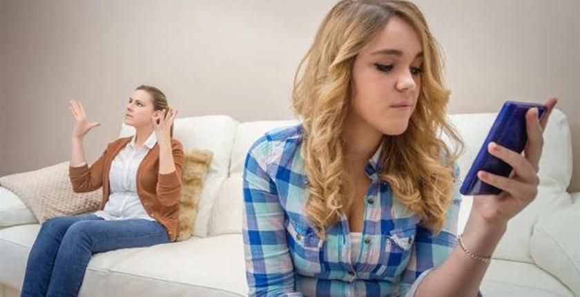 أقوى مشاكل المراهقة عند البنات