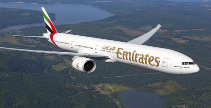شركة Emirates تُمنى بخسائر غير متوقعة وتخوفات من شهور صعبة