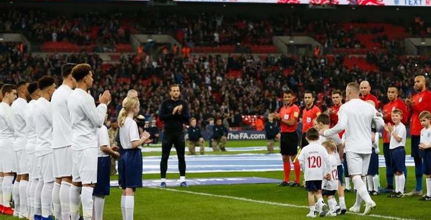 المنتخب الانجليزي يكتسح نظيره الأمريكي بثلاثية في ليلة وداع واين روني 