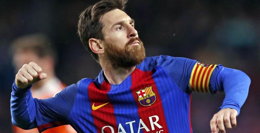 ميسي يتخطى مولر ويقترب من إزاحة بيليه عن عرشه