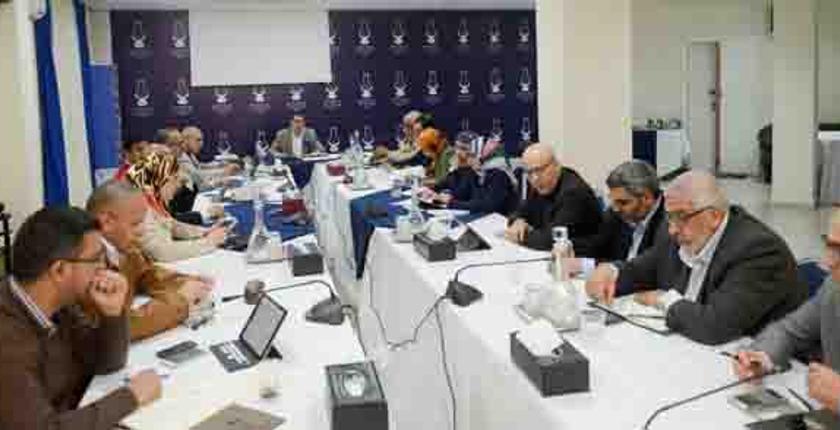 أعضاء من "البيجيدي" يستعدون لوصل حبل الود مع السياسيين بالجزائر