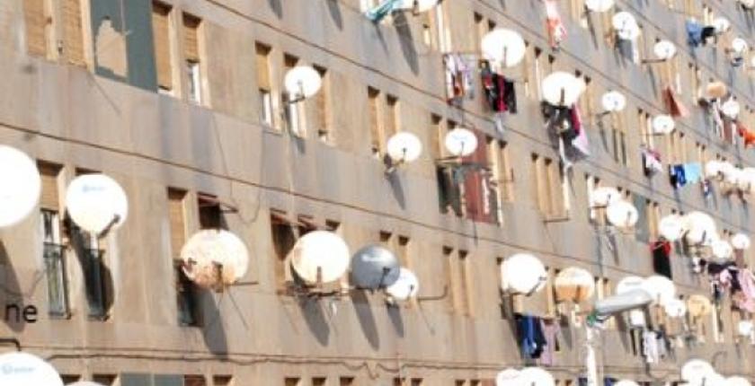 وأخيرا..دخول قانون منع تركيب "البرابولات" على واجهات المباني حيز التنفيذ