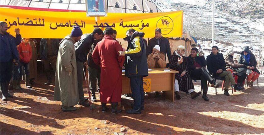 مؤسسة محمد الخامس للتضامن توزع مساعدات على ساكنة دواوير بإقليم خنيفرة