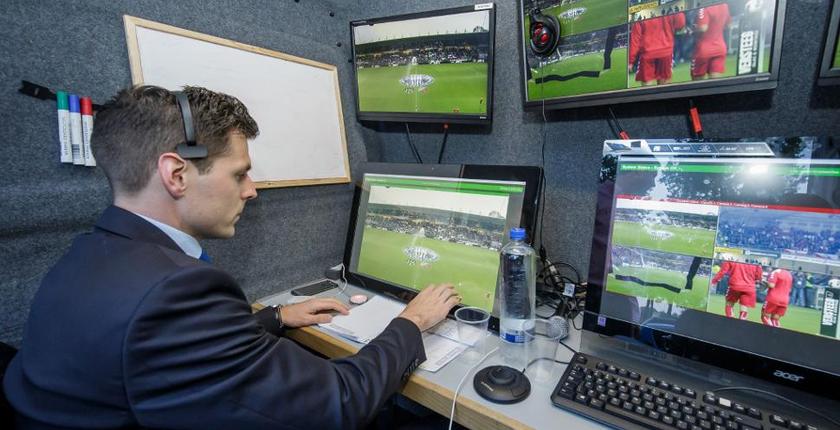 رسميا...تقنية  VAR حاضرة في نهائي أبطال أفريقيا والكونفدرالية