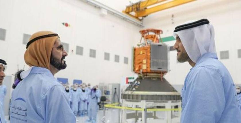 الإمارات تطلق القمر الصناعي "خليفة سات" بخبرات وأيدي محلية