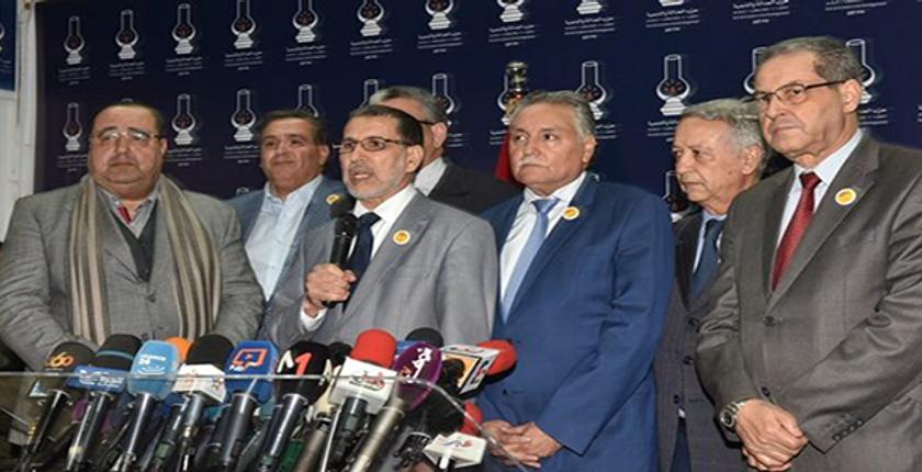 وزراء حكومة "العثماني" يحمون مصالحهم من خلال التلاعب بالقانون