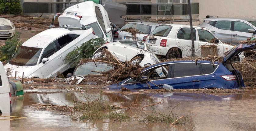 بعد فياضانات جزر البليار..سفارة المغرب تطمئن عائلات المغاربة المقيمين بإسبانيا  