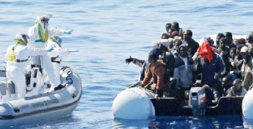 البحرية الإسبانية تنقذ مهاجرين سريين من الموت بعرض المتوسط