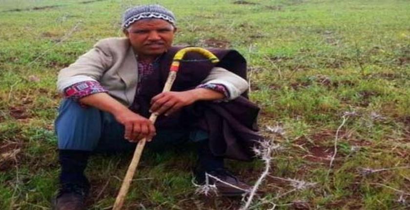 قفشات المشاهير...عاطر والبحث عن البئر التي أوقعت بين عبدة و دكالة