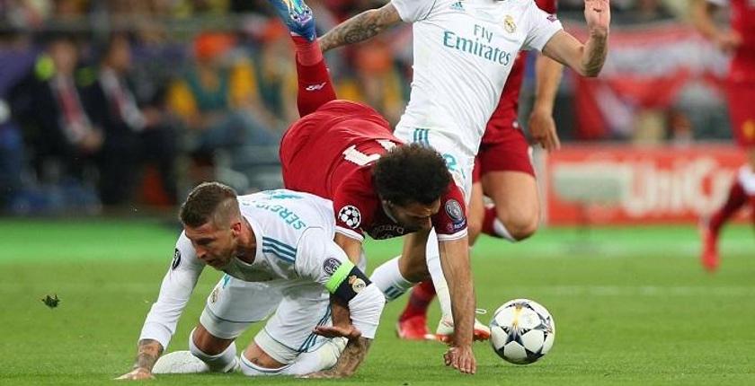 الفرعون المصري محمد صلاح سيغيب عن الملاعب ثلاثة أسابيع على الأكثر