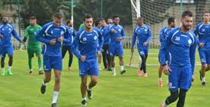 الأزمة المالية تجبر الرجاء على خوض معسكر  تدريبي داخل المغرب