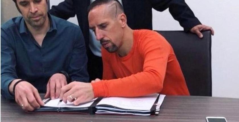 رسميا.. ريبيري يجدد عقده مع بايرن ميونخ لموسم إضافي