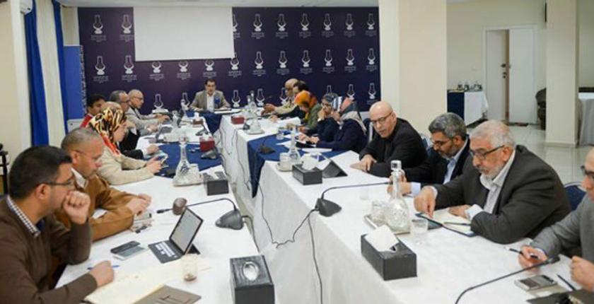 إخوان العثماني يطالبون الحكومة بمحاربة الريع والحرص على استقرار الإقتصاد