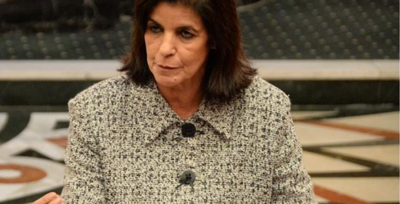 Élaboration d'un projet de décret fixant les modalités d'octroi des autorisations de régularisation des constructions non réglementaires (Mme El Khiel)
