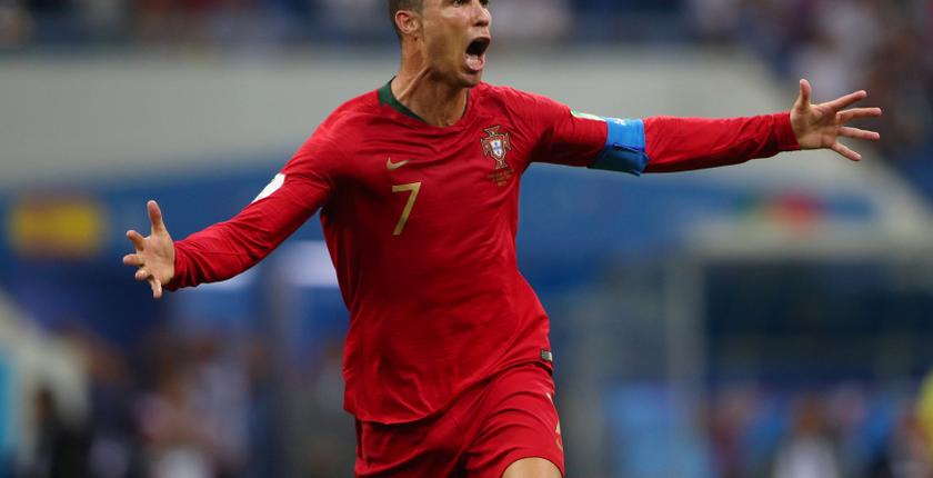 بعد ثلاثيته في مرمى إسبانيا.. رونالدو يحذر المغرب 