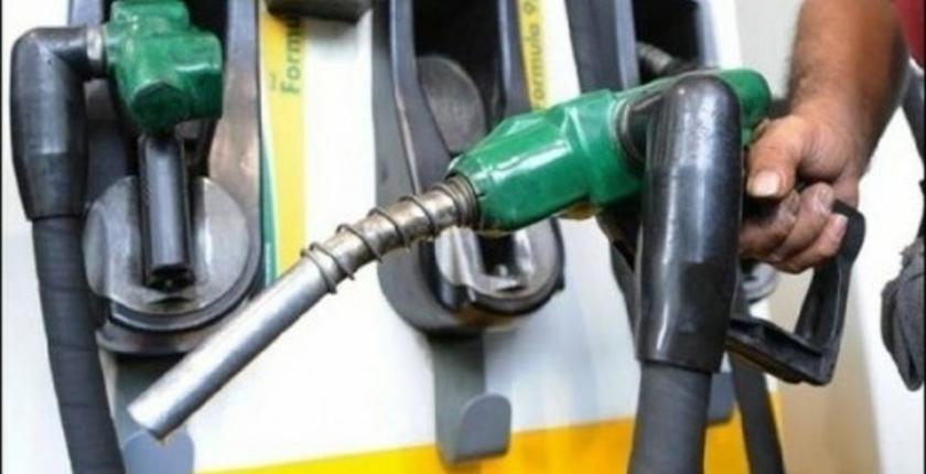 في قرار مفاجئ.. الحكومة المصرية "تشعل" أسعار الوقود