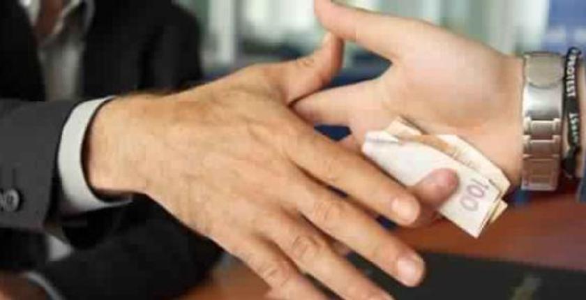 الرقم الأخضر يسقط مقدم متلبسا بتلقي رشوة