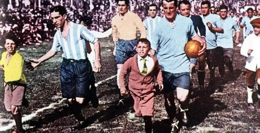 كأس العالم...تعرف على أول منتخب فاز بكأس العالم  سنة 1930