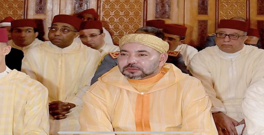 أمير المؤمنين يؤدي صلاة الجمعة بمسجد الإخلاص بالبيضاء