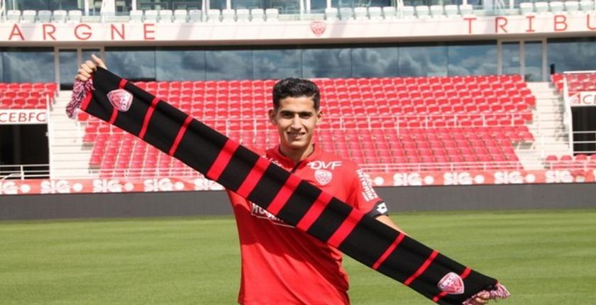 لاعب الفتح الرباطي يوقع في كشوفات  فريق ديغون الفرنسي 