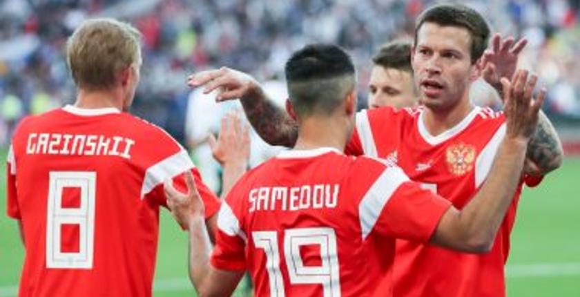 روسيا تتعادل مع تركيا في البروفة الأخيرة قبل انطلاق منافسات المونديال
